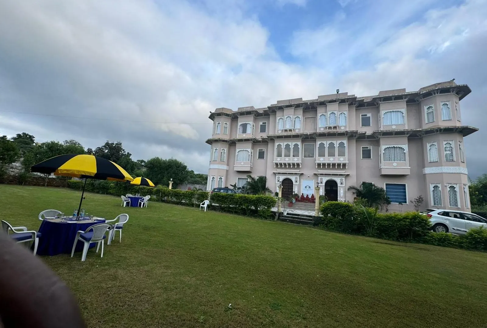 **** Hotel Jag Aravali Resort Udaipur By Naina Staycation - Best For Corporate Events - Family Resort - Swimming Pool - Gardens Indie